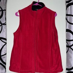 By Design red fleece full, zip vest, size large